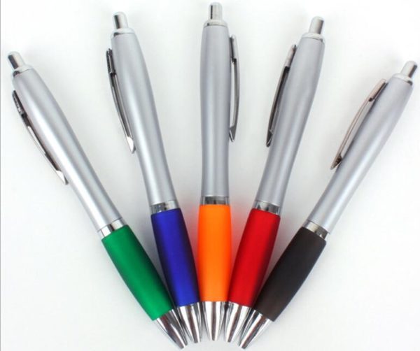 Plastic ball pen
